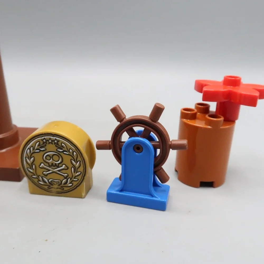 Lego Dulpo Jake & The Neverland‎ Pirates Skully Parrot Jake Mini Figures lot